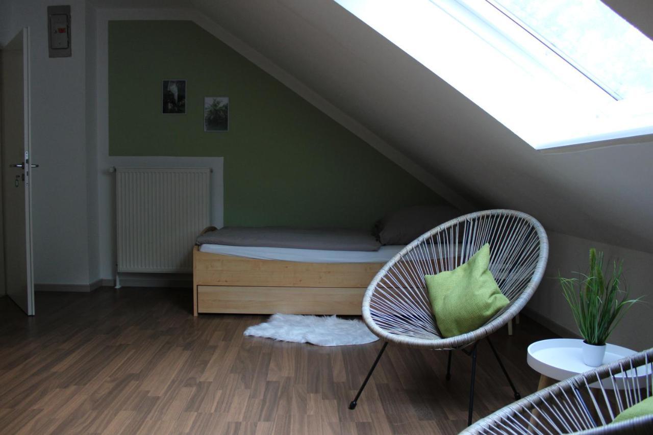 Unter Den Eichen Apartment *